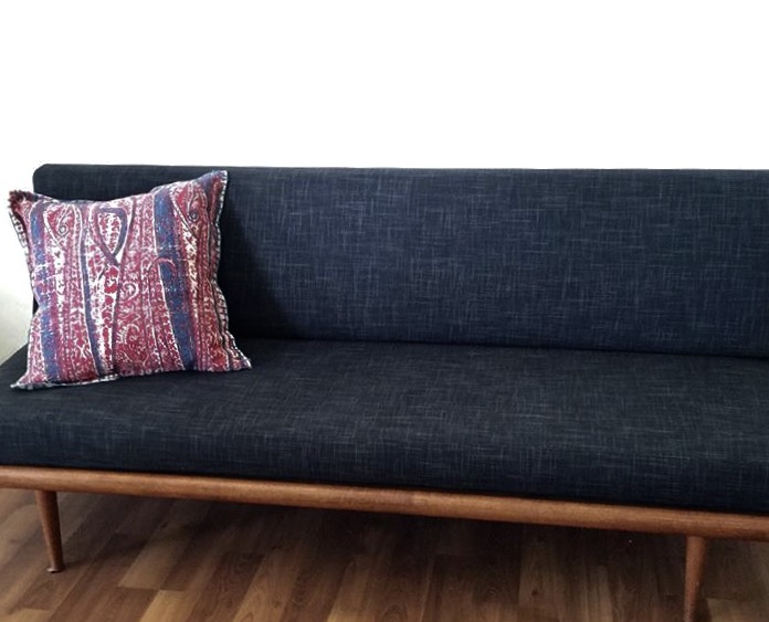 Vintage Hvidit Sofa In Mokum Smara Fabric